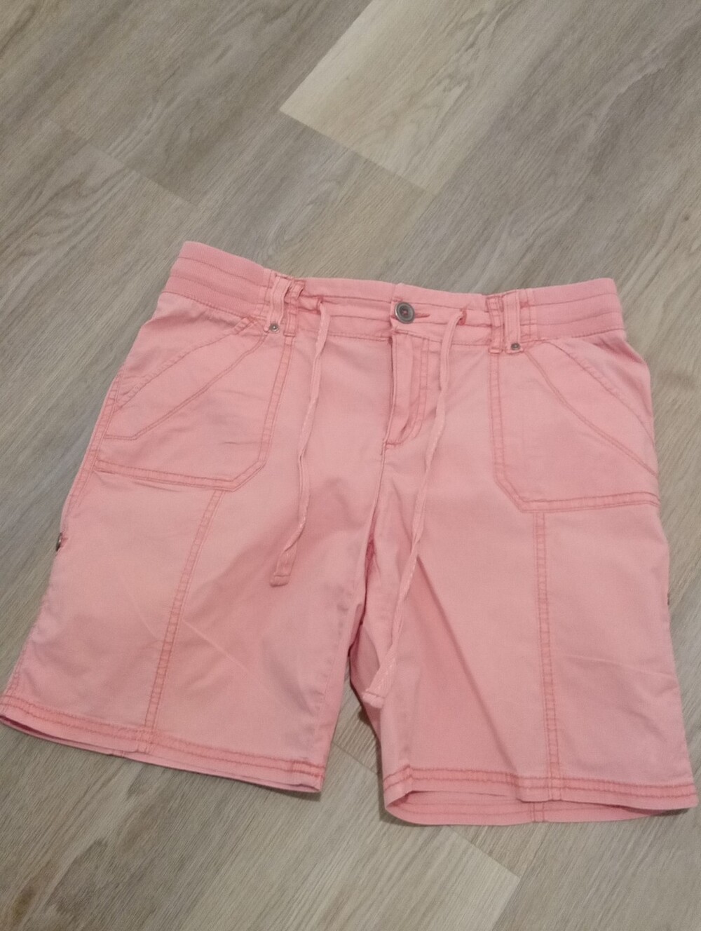 2-$10... Khakis & Company Size 6 Pink Drawstring Utility Bermuda Shorts